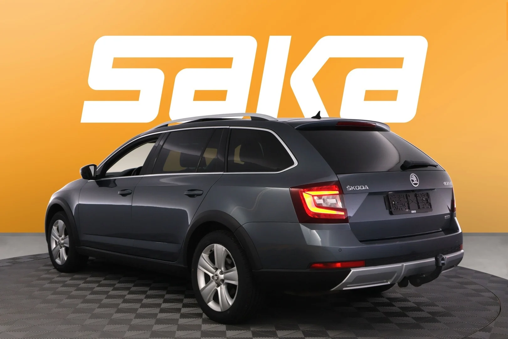 Car Image - 552fj31BgkCTAnbAlvfQiH