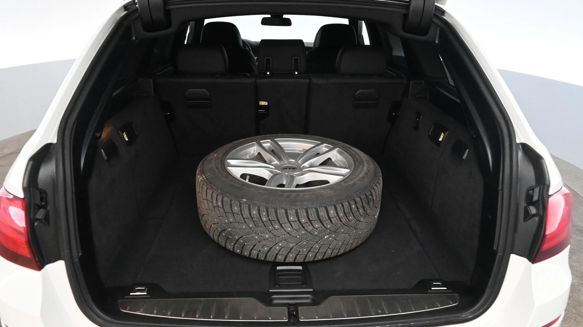 Car Image - 1TqPRUFfUn2JHZeKM4hVzQ