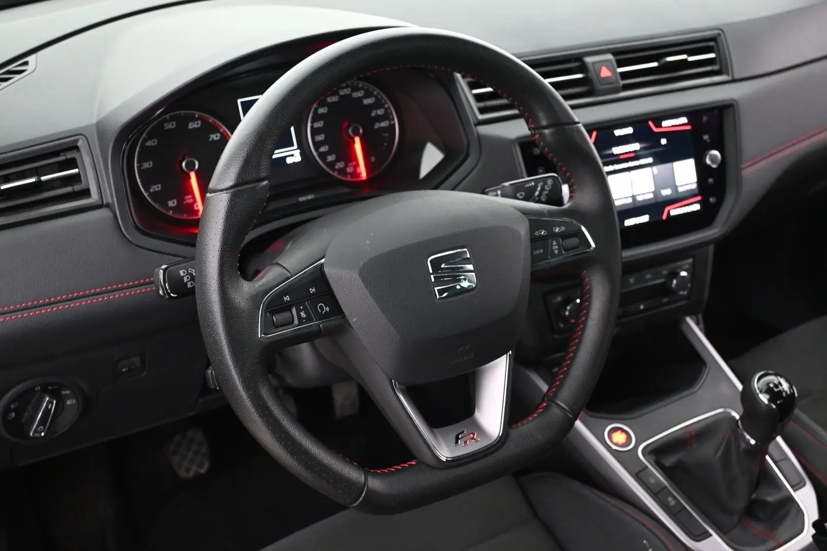 Car Image - 1VdEhySHqmqDDAuoaHIOIz