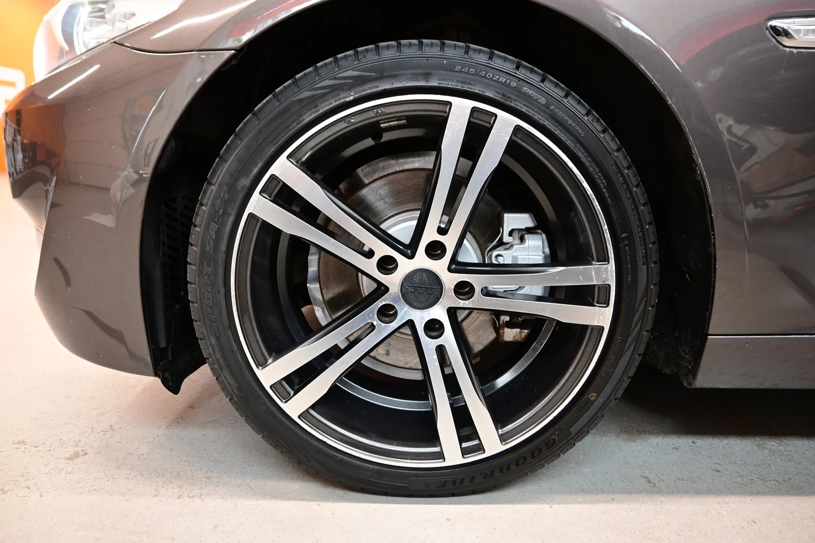 Car Image - 3X87jyAKGlSo6SmEtb74OU