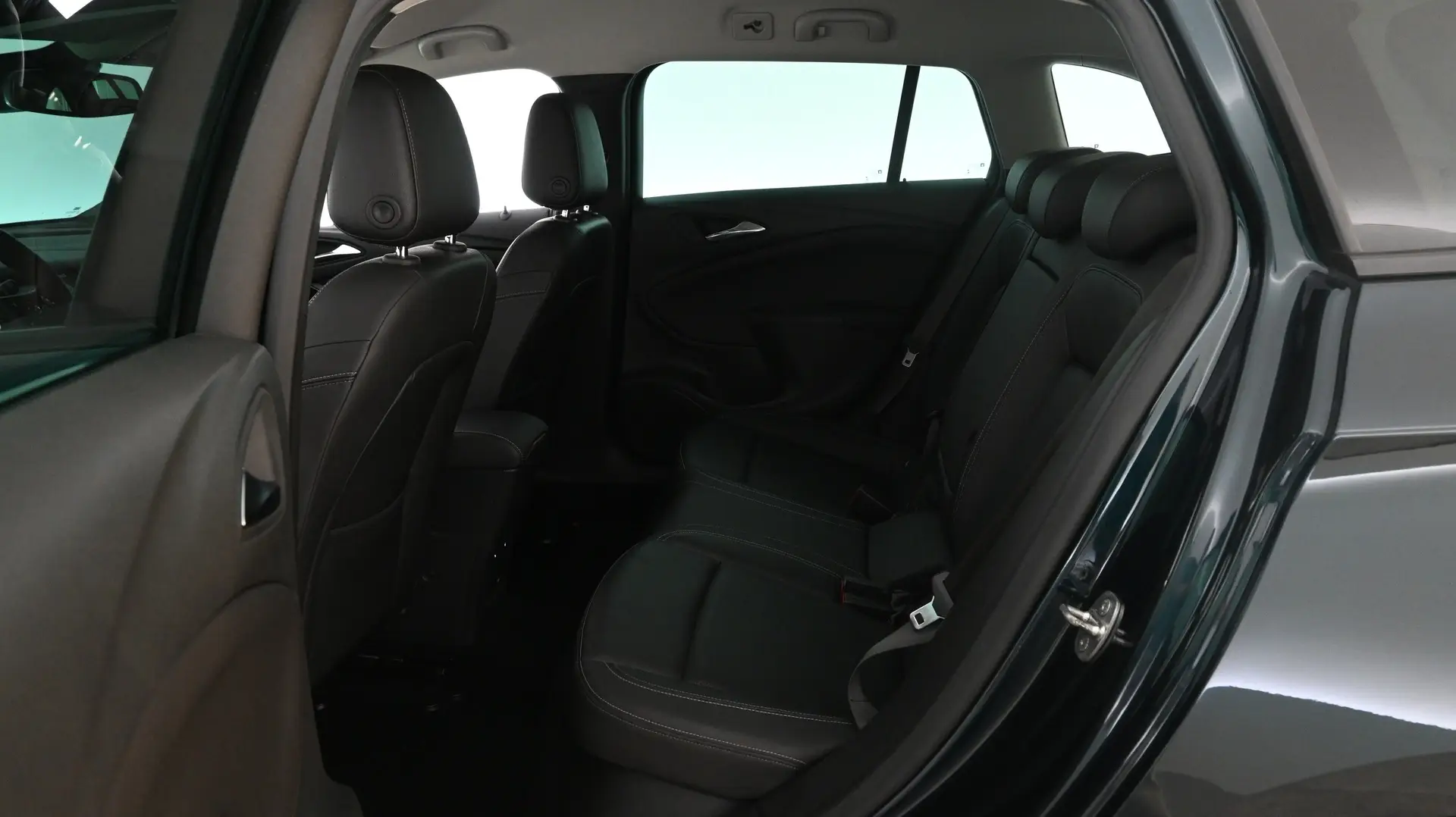Car Image - 7w1HkwvMwyK6uYMGt5WtCa