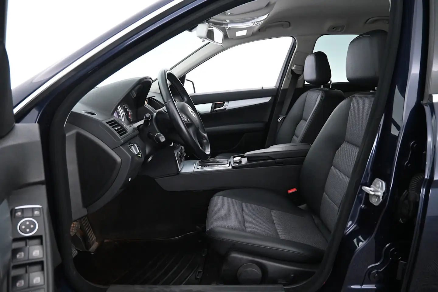Car Image - 6fStvv0a9JeRErdvk8hUQ6