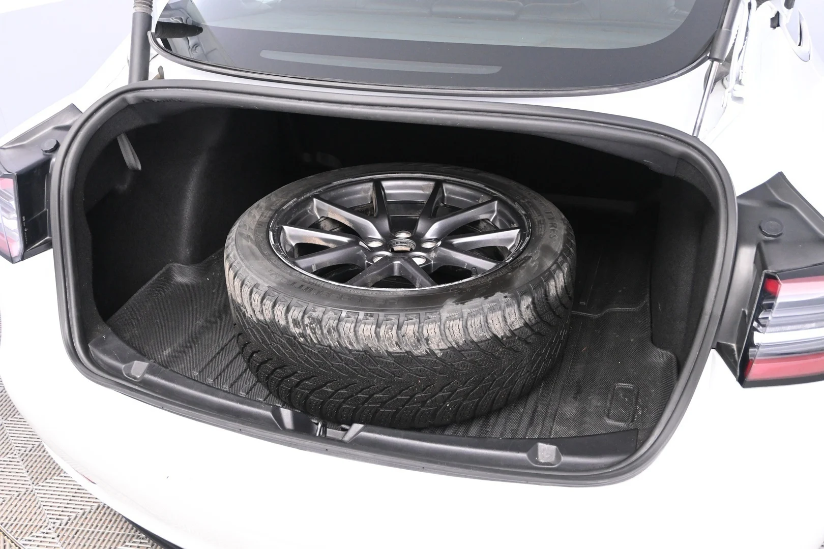 Car Image - 7C8IIaas8LQtaWRINDPBc5