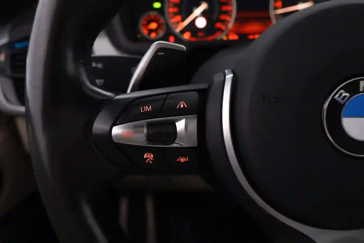 Car Image - 6UZspv60ugRmlx3Phaac8Y