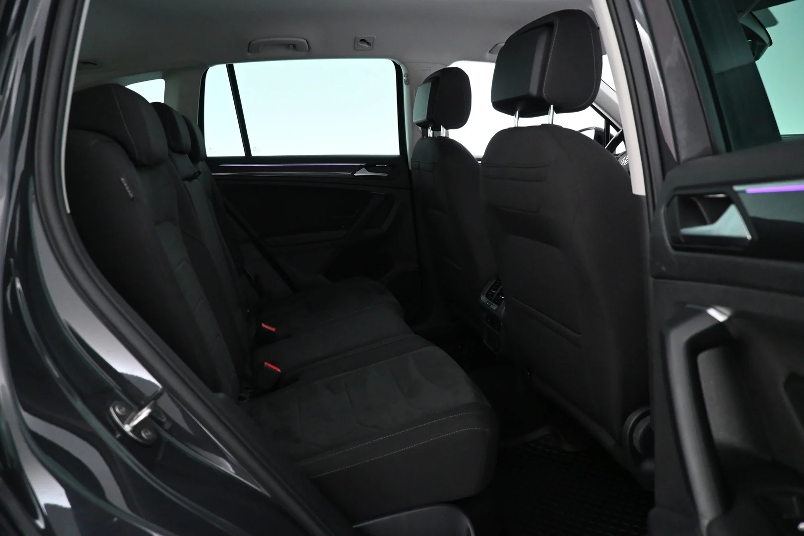 Car Image - 6HfWw7SBqkuv4D0w32uB49