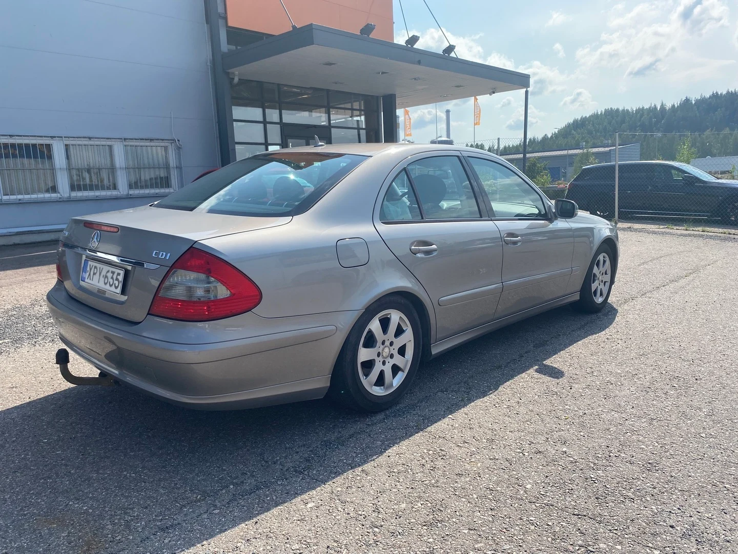 Car Image - NpEskrZLgz98jsQiqu9lS
