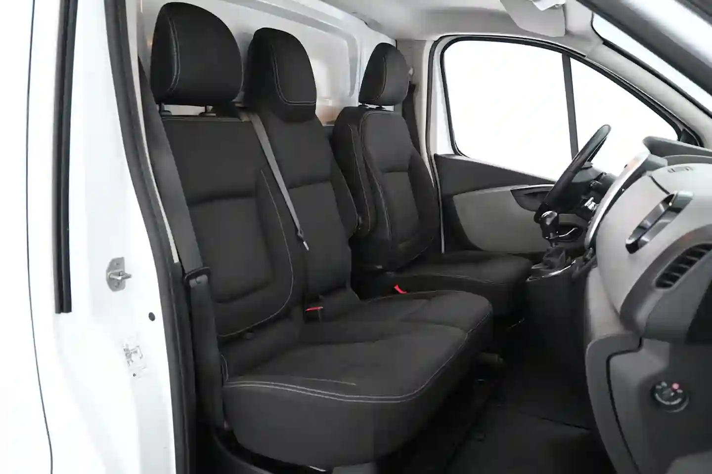 Car Image - 7yhX7HdyG0f0qEbLtIqBFL