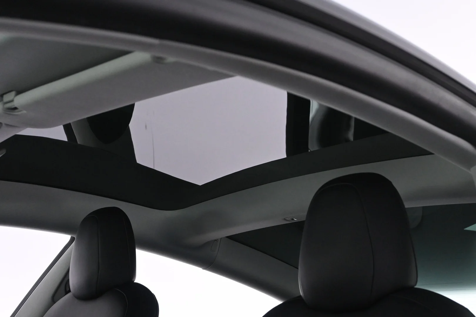 Car Image - 723ZzsOpdb2dCUgMDr81M