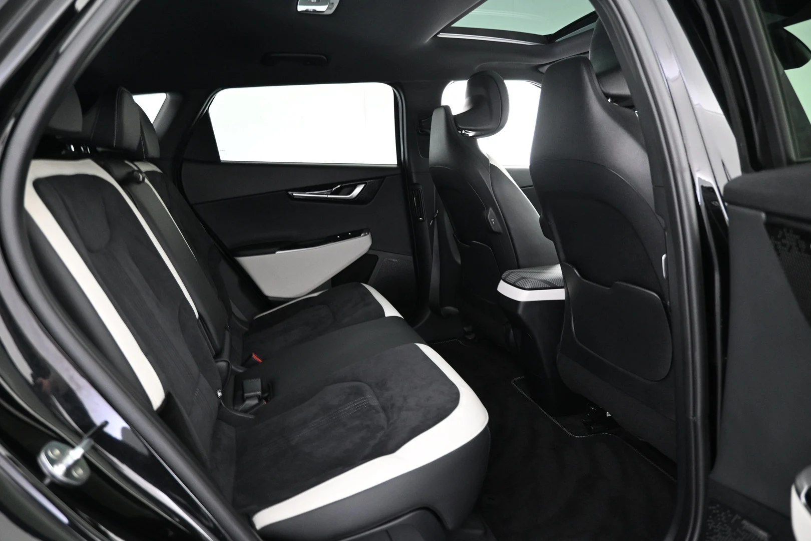 Car Image - 7JxozDjl2VUIWgk1zMPZHp