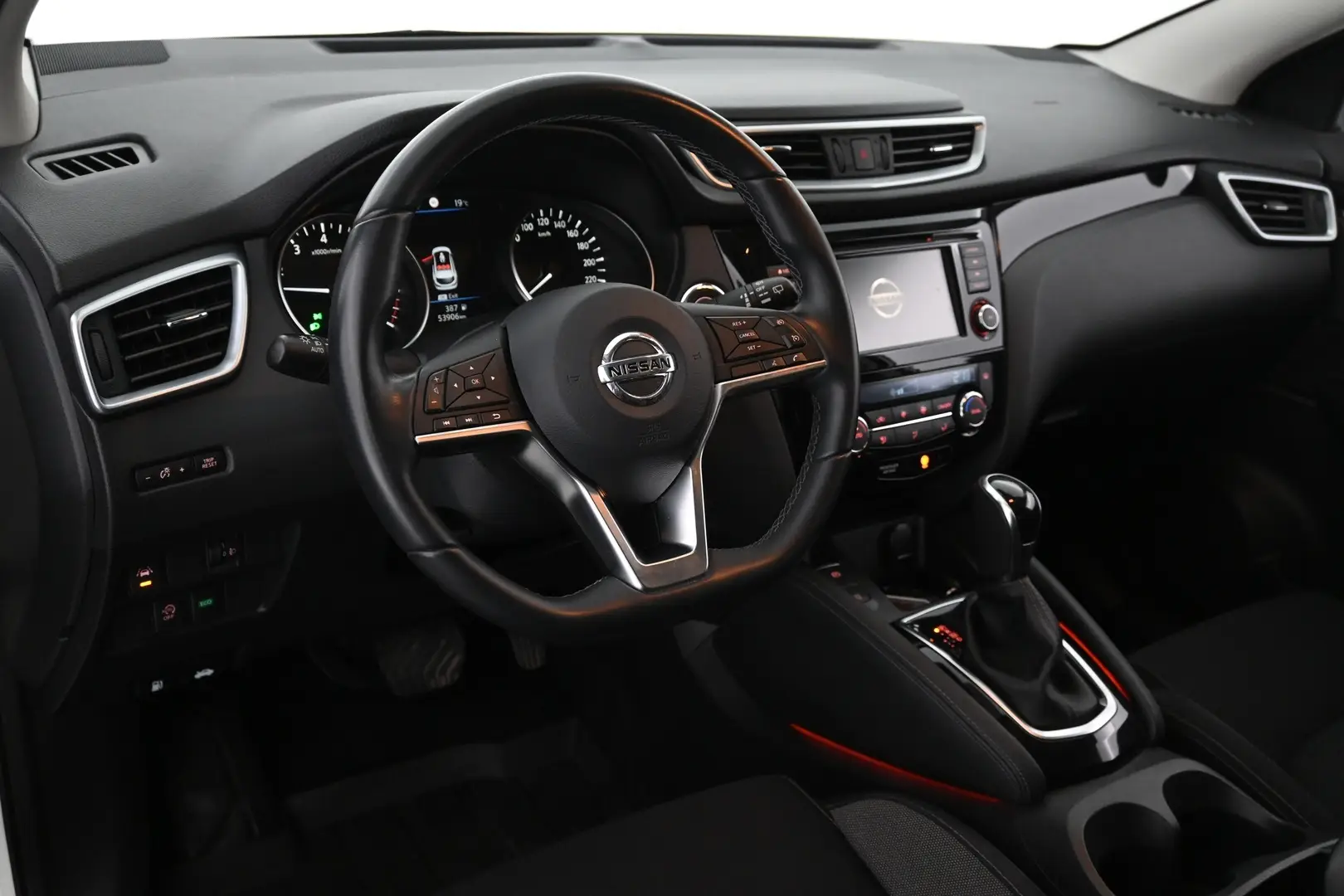 Car Image - 4js7UzV0JCAroWHY2TjNa3