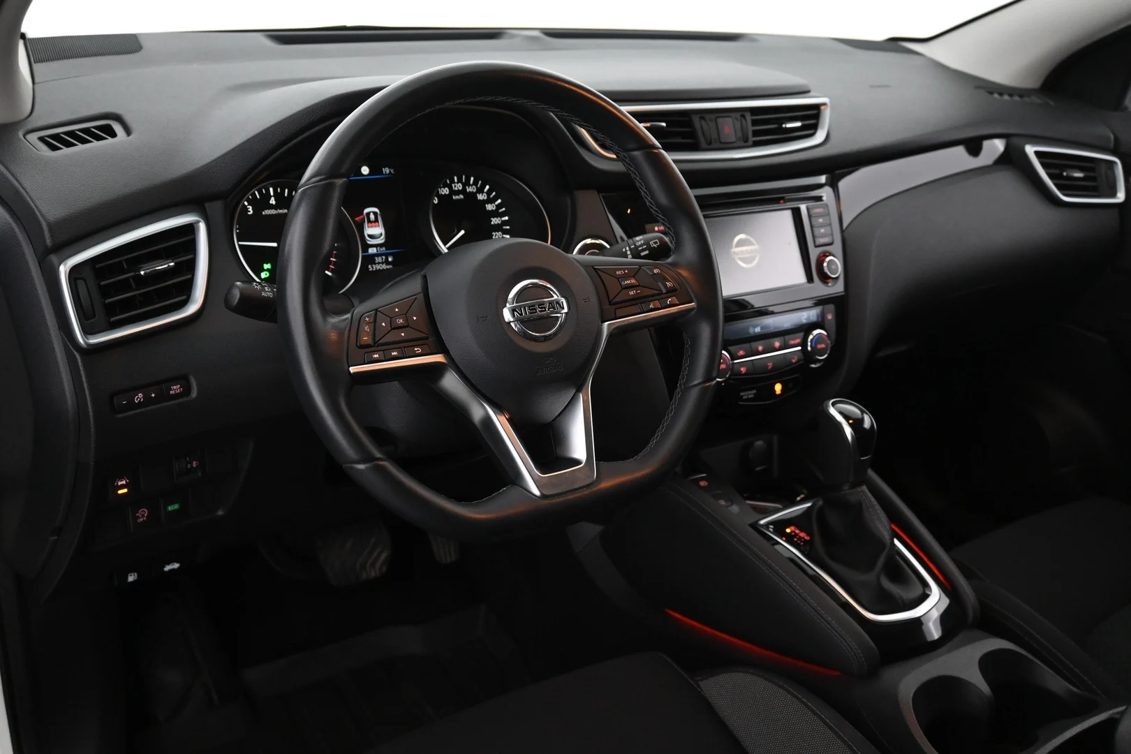 Car Image - 4js7UzV0JCAroWHY2TjNa3