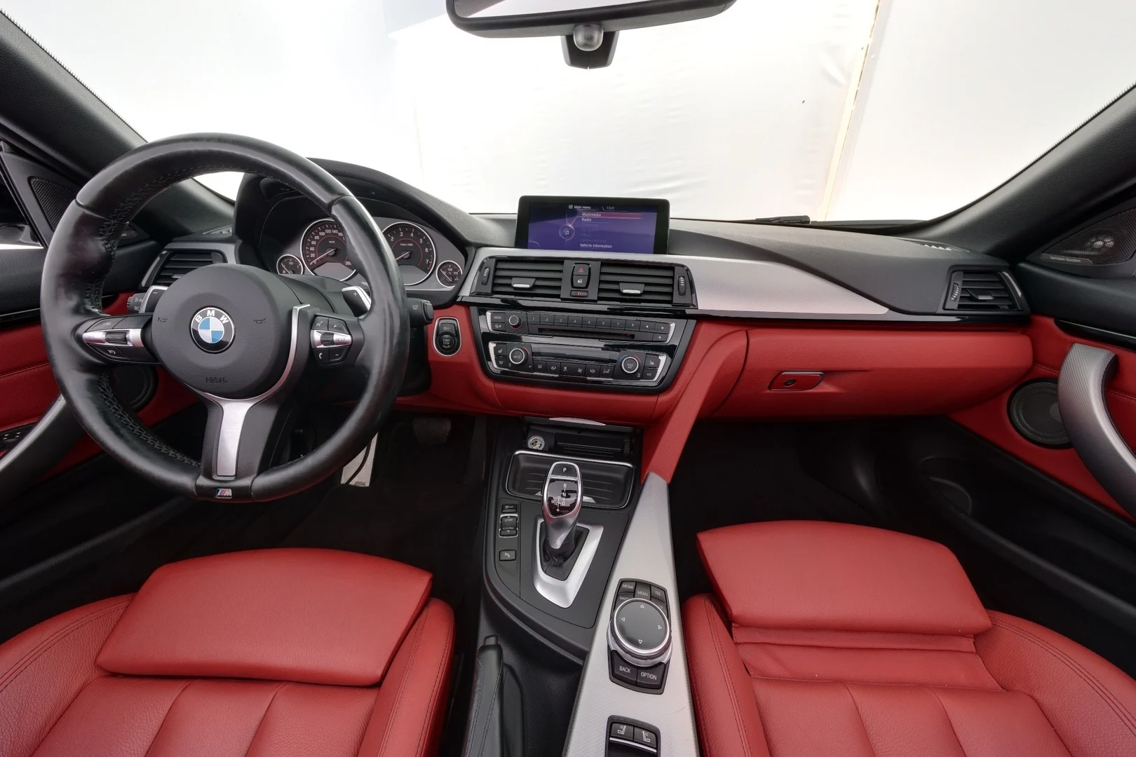 Car Image - 2OQceXd6TghF28lXKDFIP8