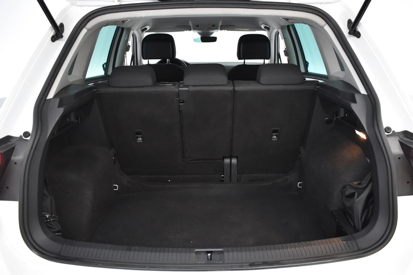 Car Image - 3bCOIj8ZTwVlTOICZgjRG8