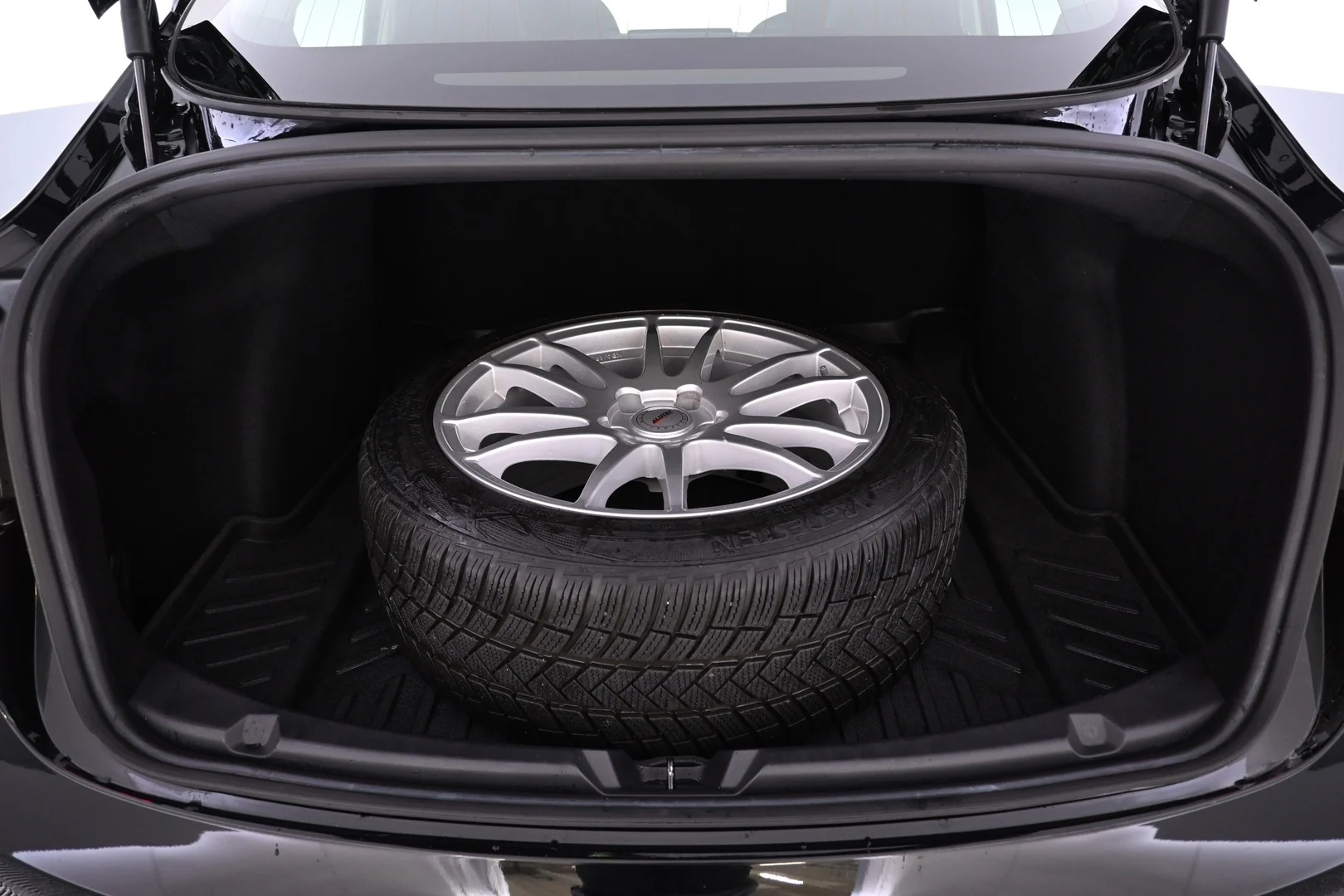 Car Image - 5KQESsmZeZ18bwz6Dy37Hc