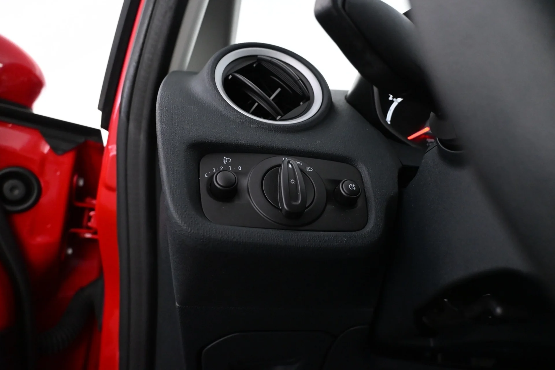 Car Image - 7hQnGIFzXiOMEV0xhXNLe8