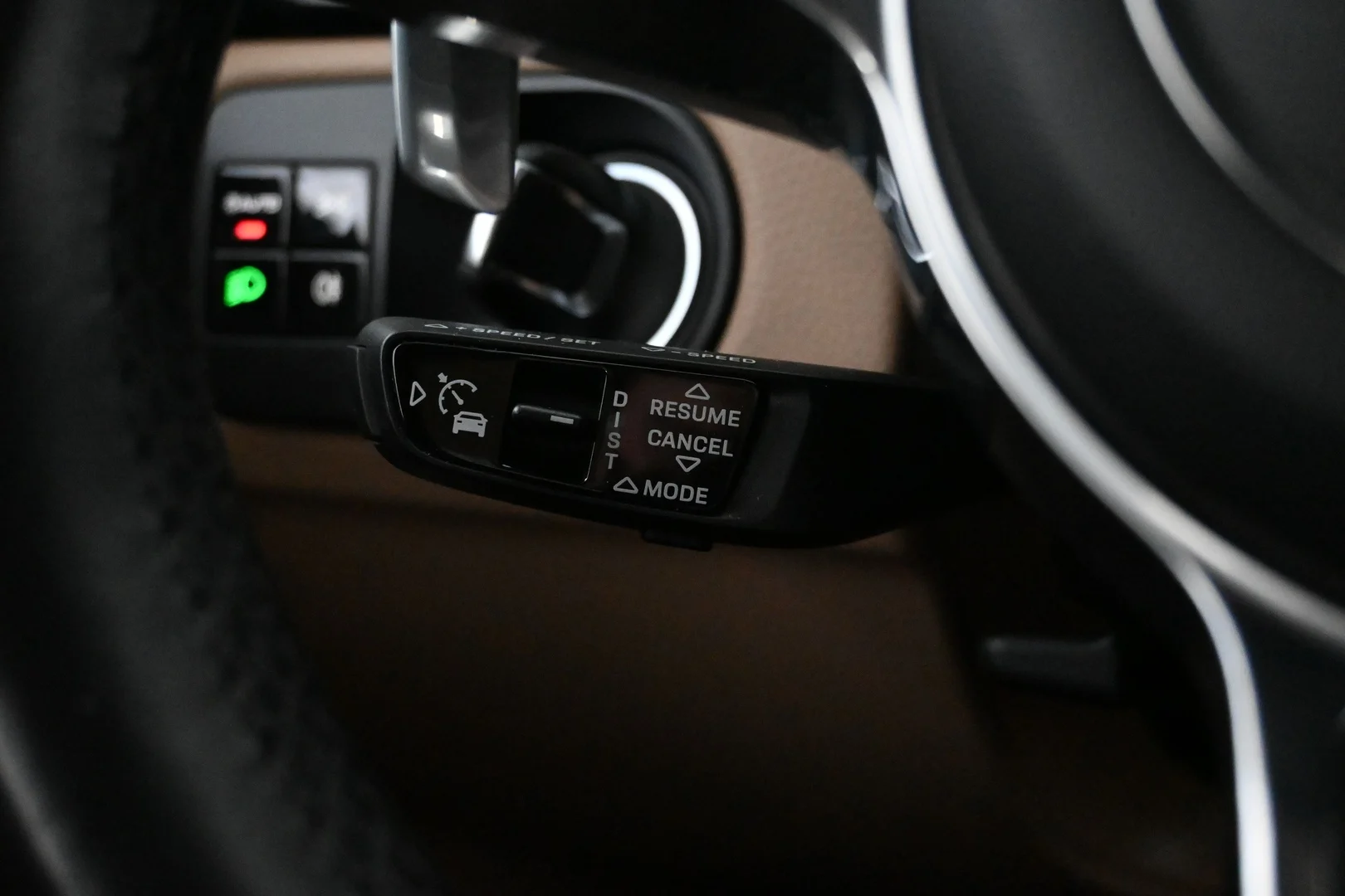Car Image - 5mUsJwtG5P0Ugz4Ym8yZGq