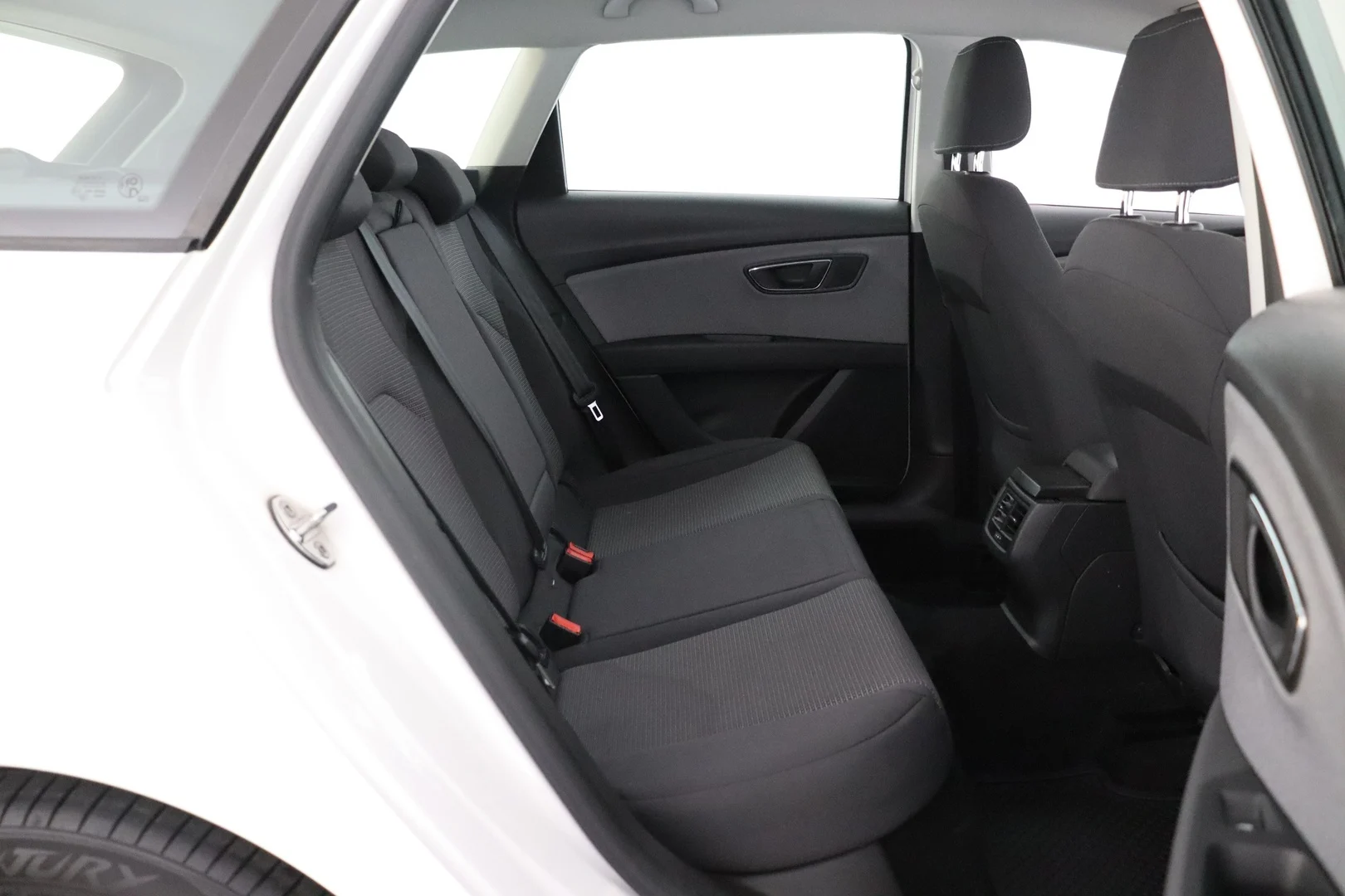 Car Image - 5cY82sDcFQuFPFrjIyVrIg