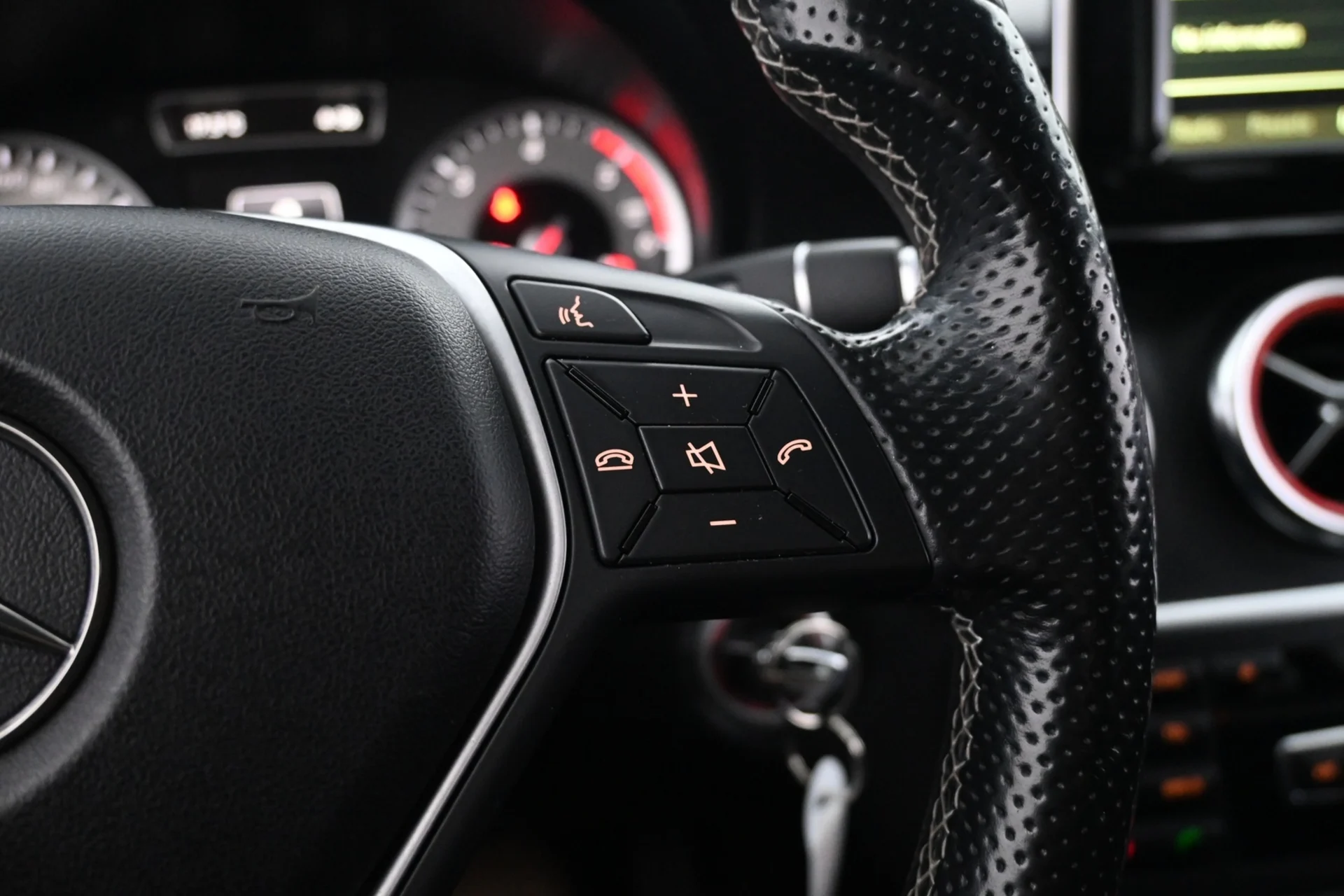 Car Image - 4pH1YVf6CQ5UKvODXJ9RnR