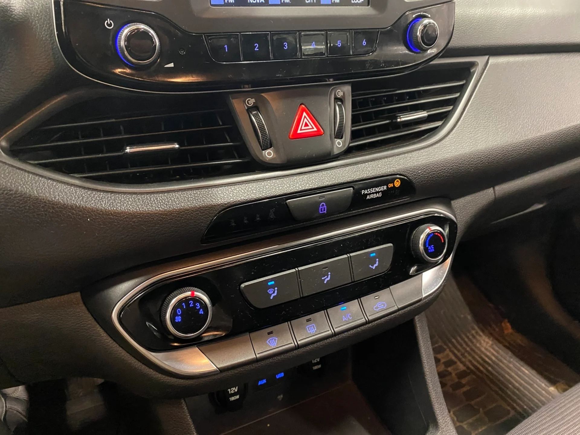 Car Image - 2Uns1LfoE3SJ5NWfvokk4l