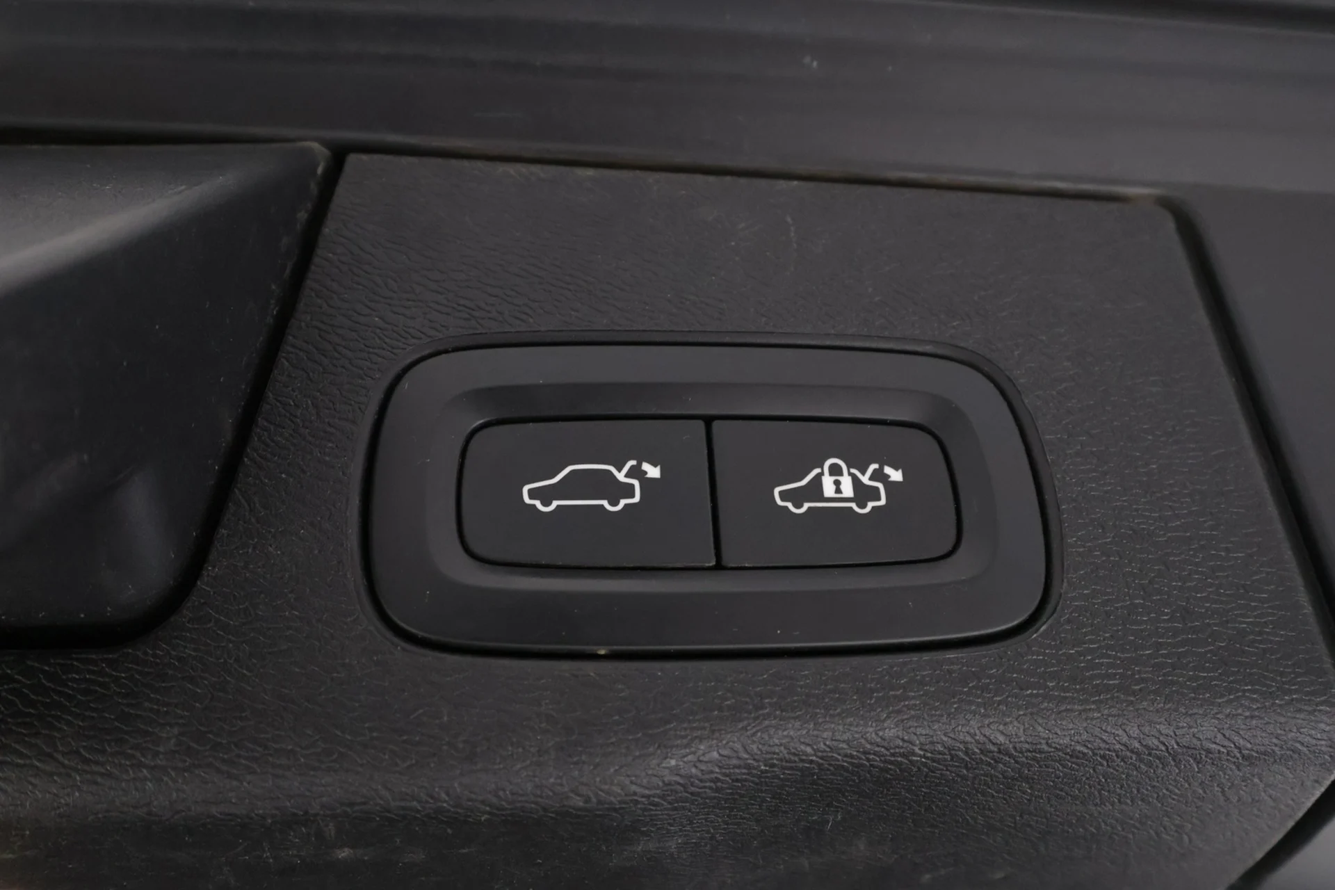 Car Image - 4RMTHSgAm9ww8ImDi7GTg1