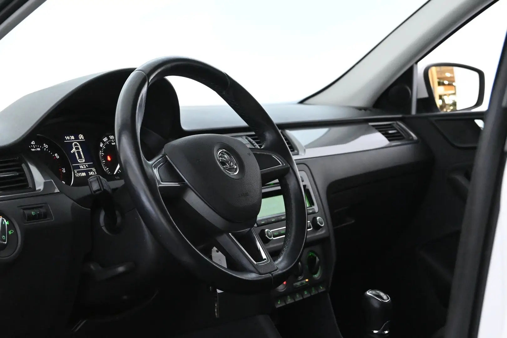 Car Image - 4F5BYQqLp1x2IHsR5lV7FD