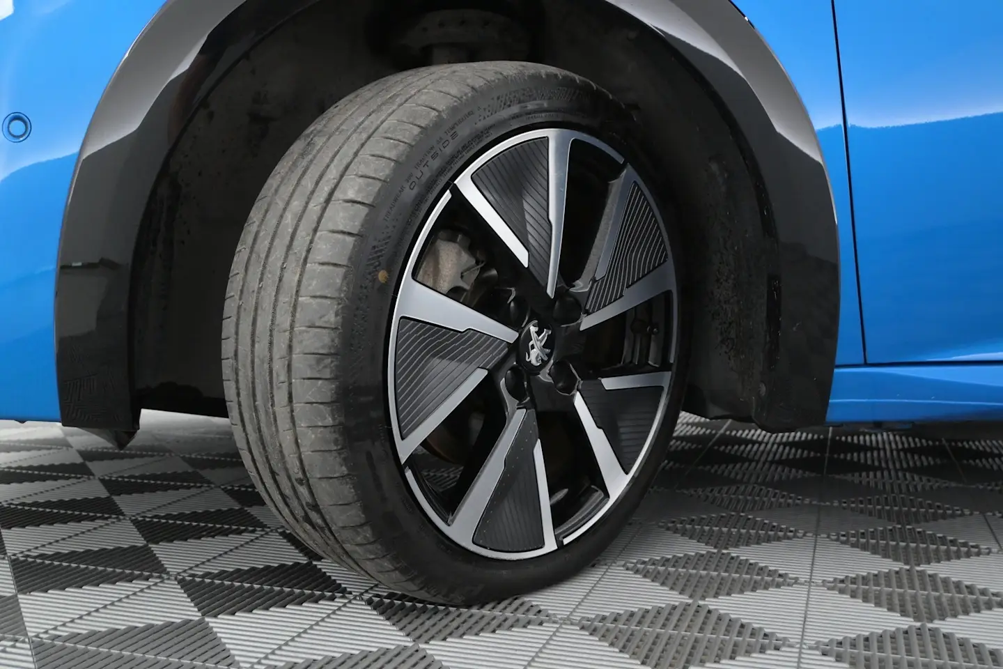 Car Image - 1zSJy58Lfgi7GRnhNiVRAU