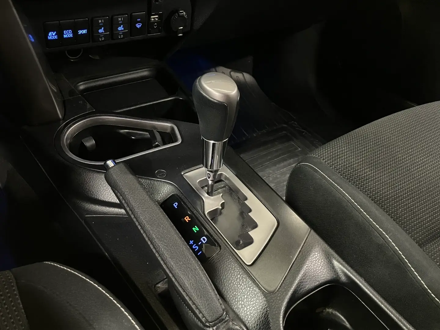 Car Image - 2UKUIyw16pQPjDTHzch0MD
