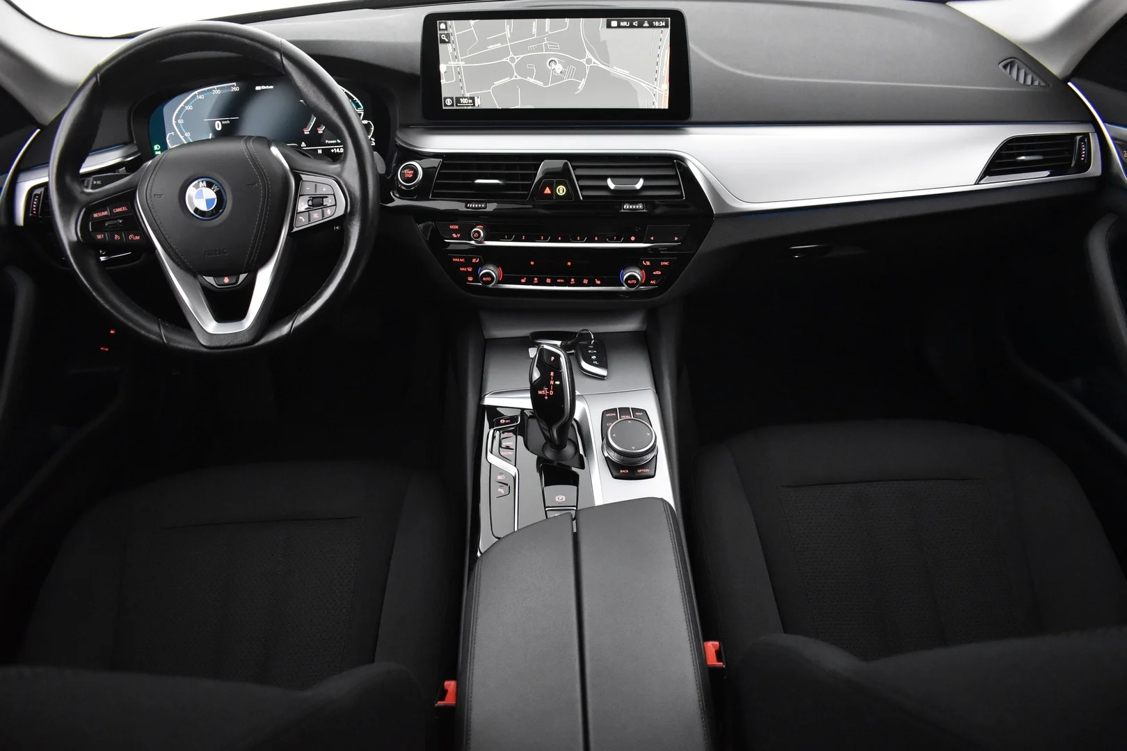 Car Image - 1irmuxXAmUYqIomKOKQ90z