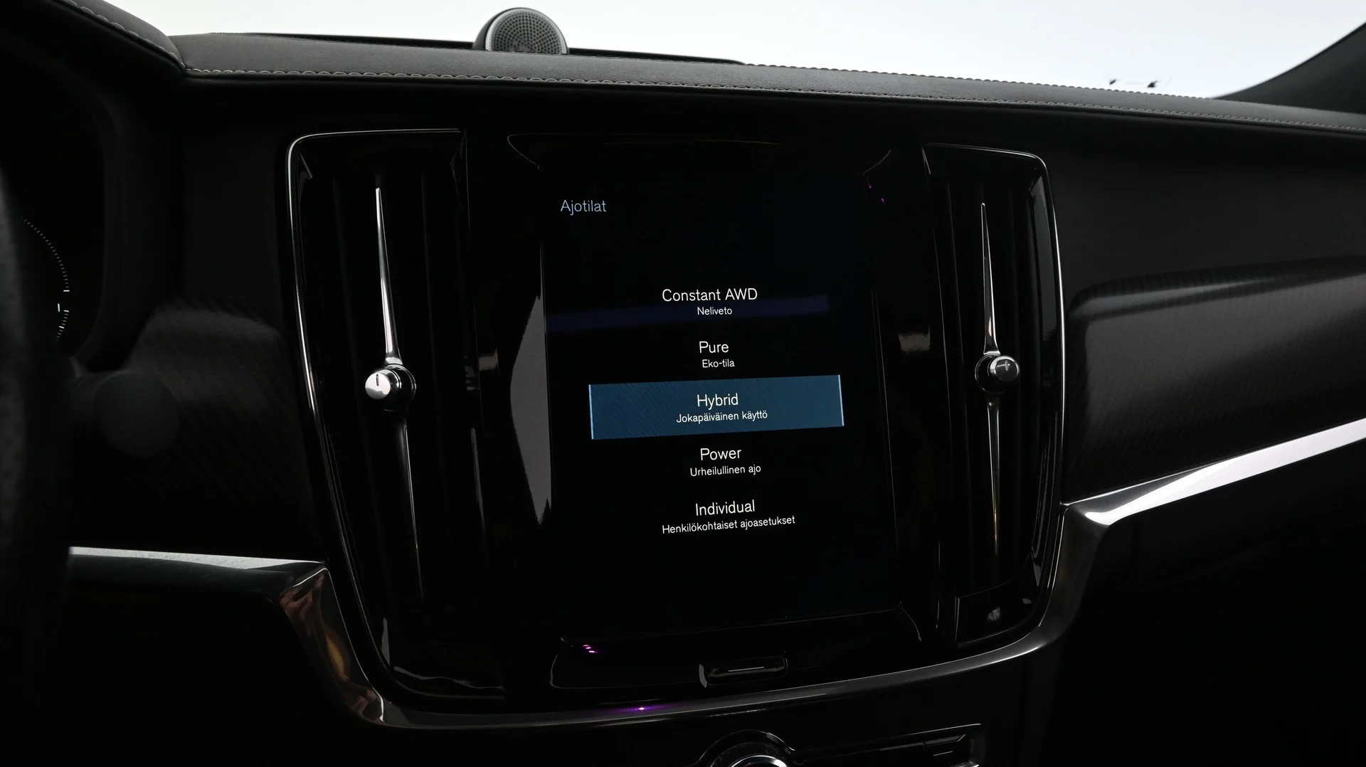 Car Image - GiMbuYobyxQC3NUb0mGVy
