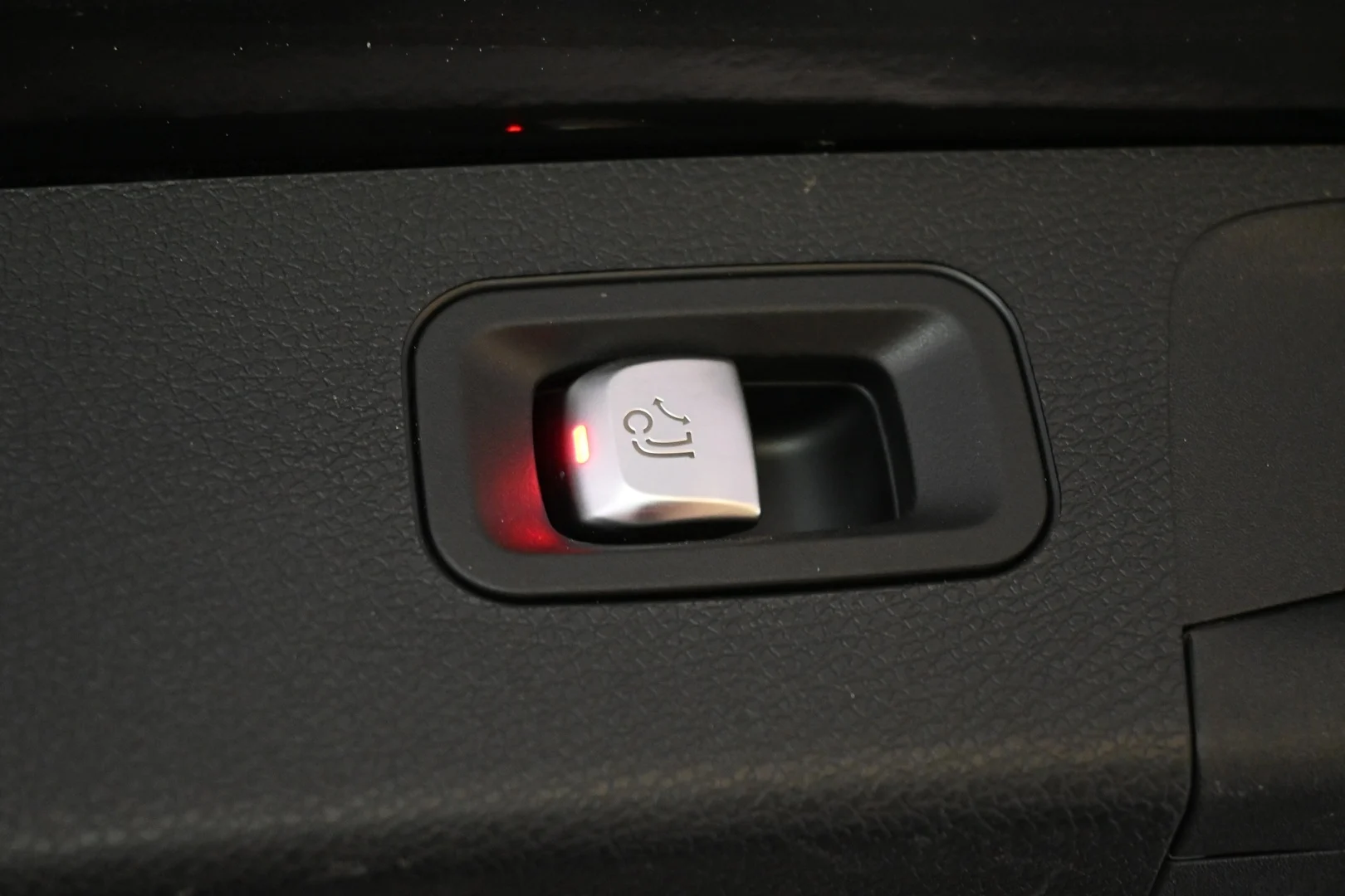 Car Image - 1VmwuwBLUvAt5dzi5gdI3w