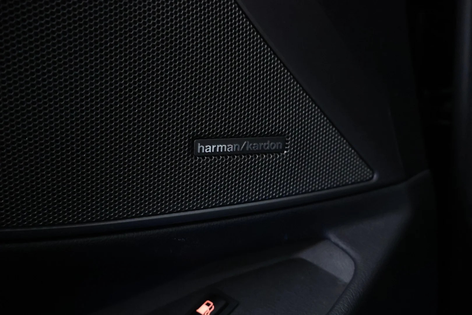 Car Image - 2BZtqYyP1rwumNuuMzX4pT