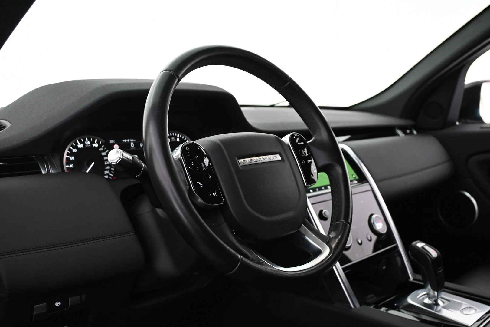 Car Image - AkocRX3IejD667T1syird