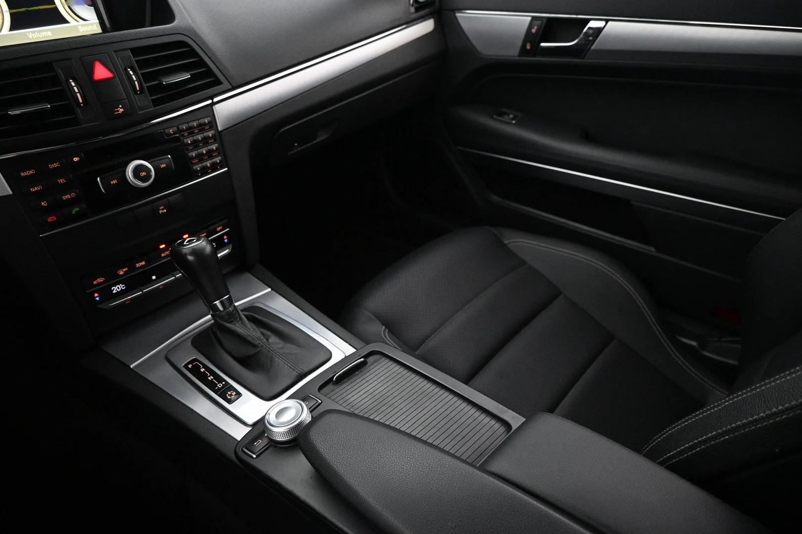 Car Image - 3PXiDpbg0gCoQQNMpGuNSI