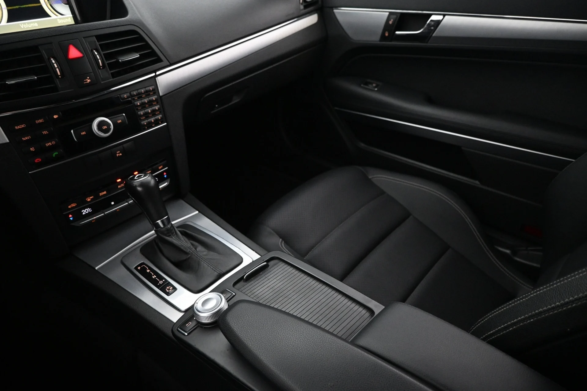 Car Image - 3PXiDpbg0gCoQQNMpGuNSI