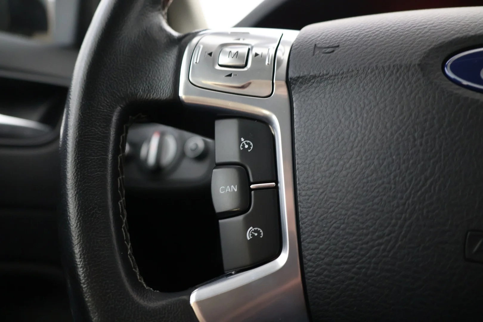 Car Image - 24VKPiODhkLtoeWiYH7Nxh