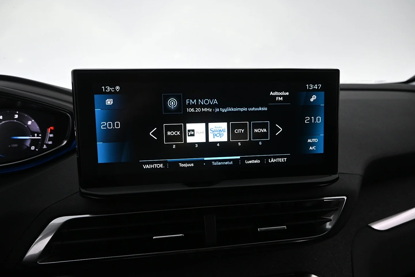 Car Image - 3R0En8F9nL2cBXsMDIMh8N