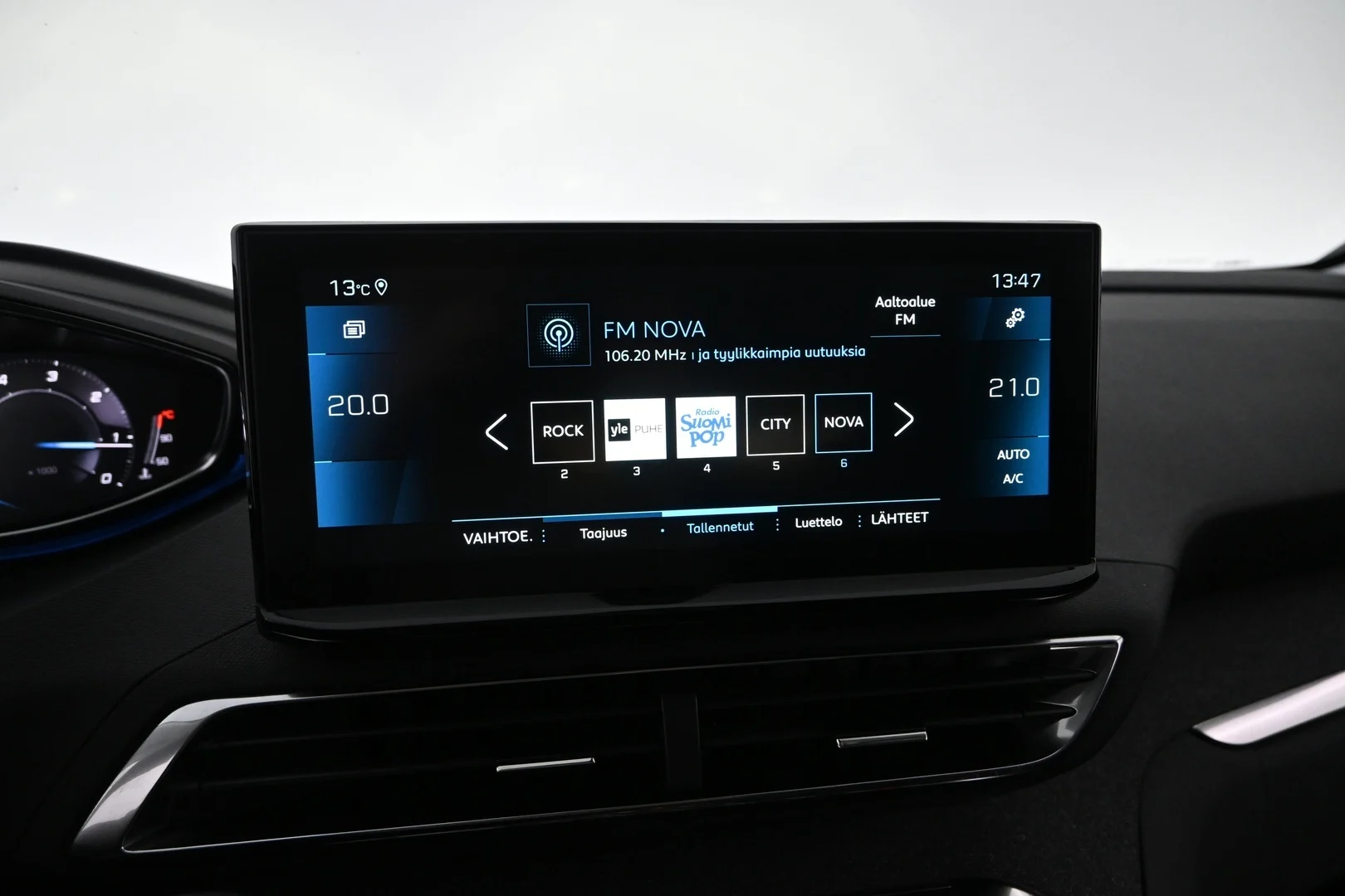 Car Image - 3R0En8F9nL2cBXsMDIMh8N