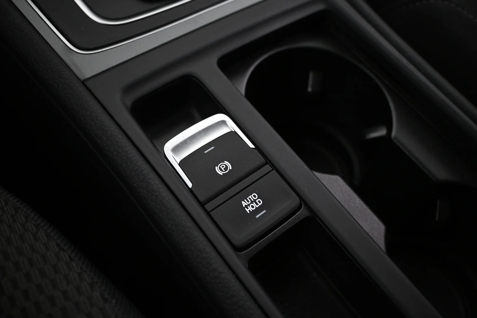 Car Image - 5iYh0U3Akij0GPeJuApsk3