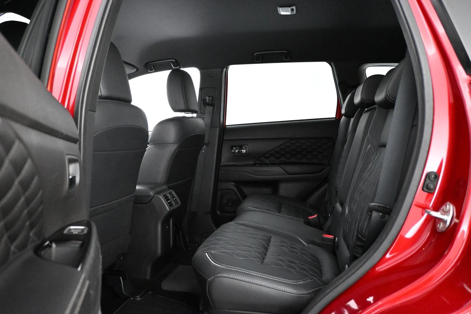 Car Image - 54YPYSv7Pg1sOfZBBGQJqi