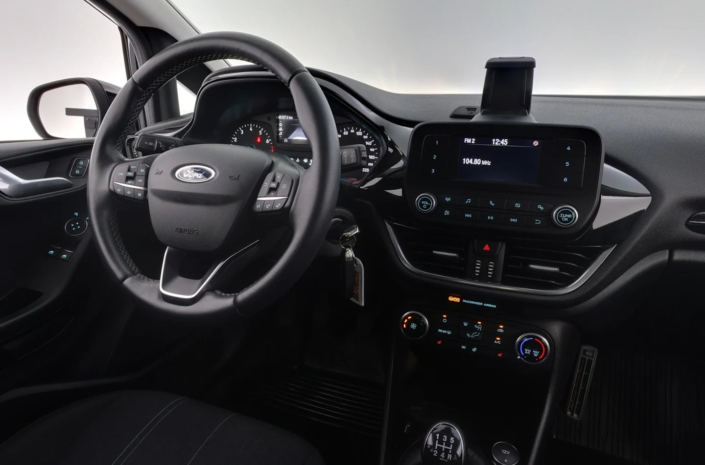 Car Image - 5tbSMKcOFN4g1aBHYGH9yA