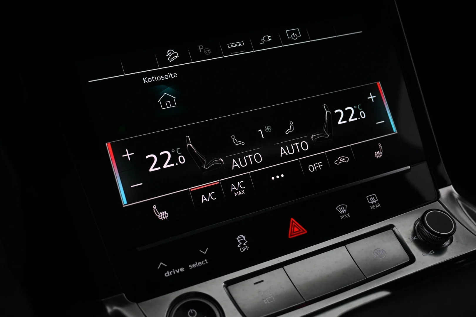 Car Image - 3pIS90ElmFn4m01QJQLG3g