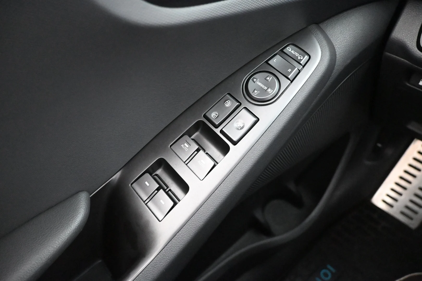 Car Image - 33sIctCa3a0nfm4K22bIgj