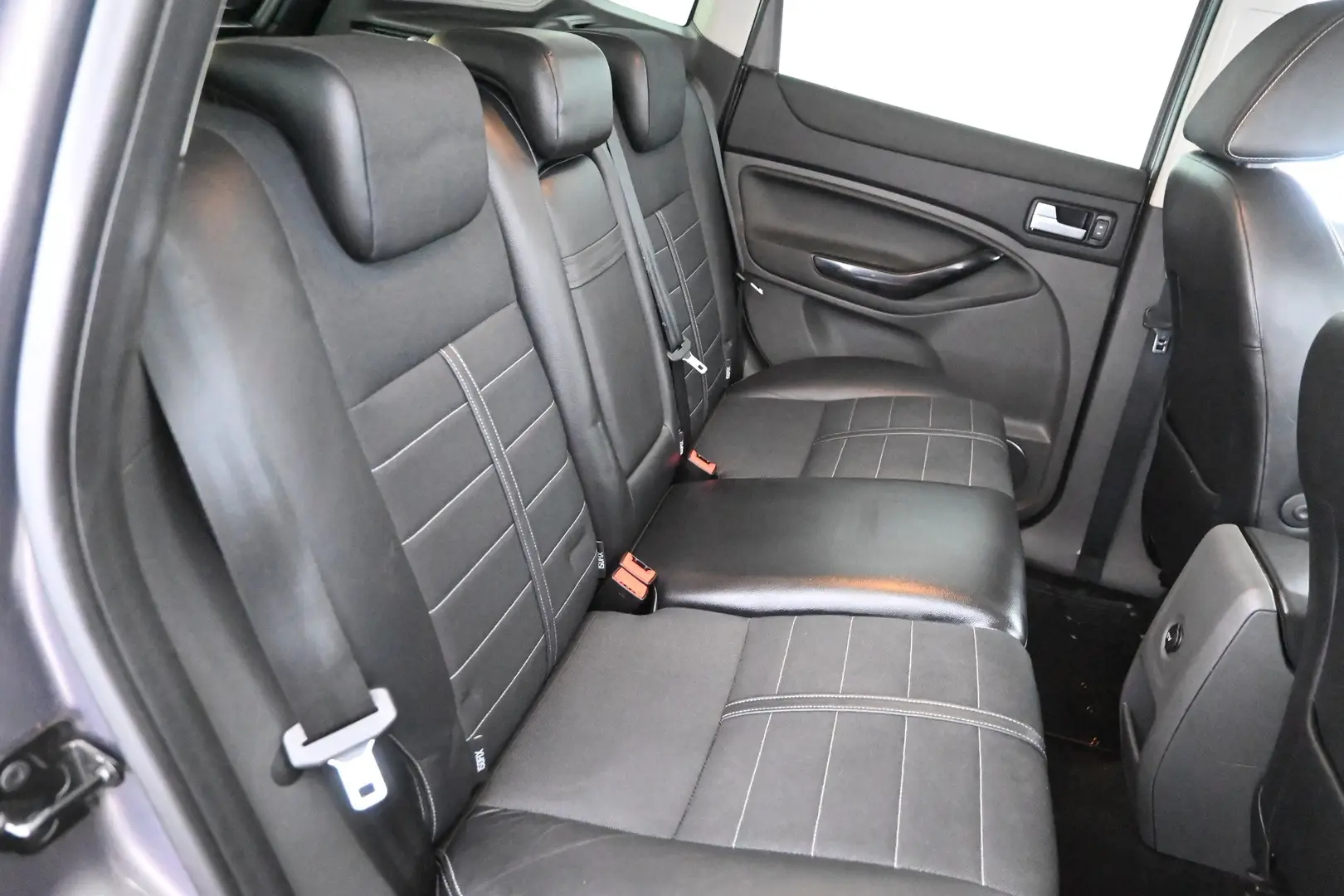 Car Image - 6bcrj3Q2vmbHK5VNgbmicu