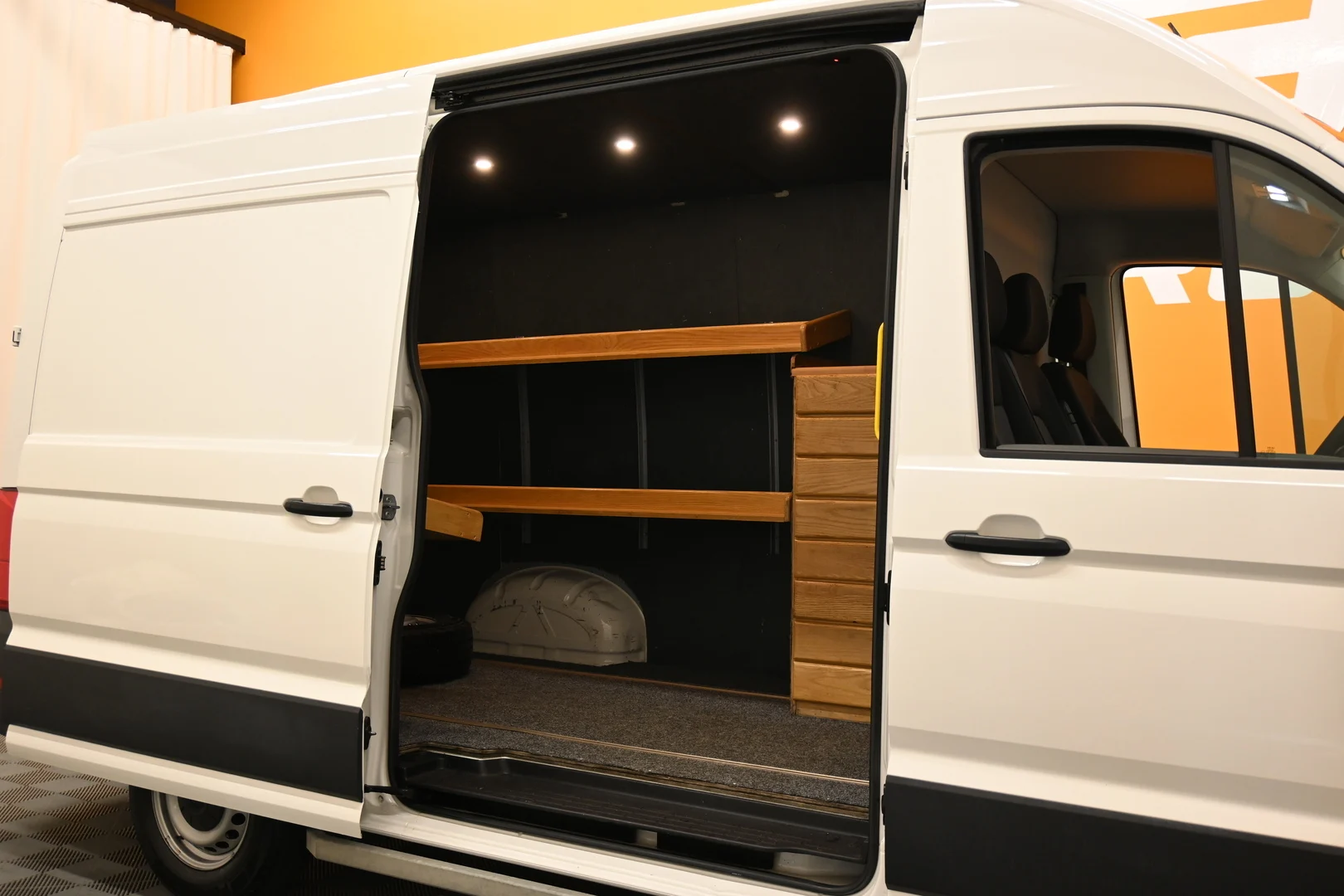 Car Image - 5iTW6uhLHzg2QsbvmbfrAJ