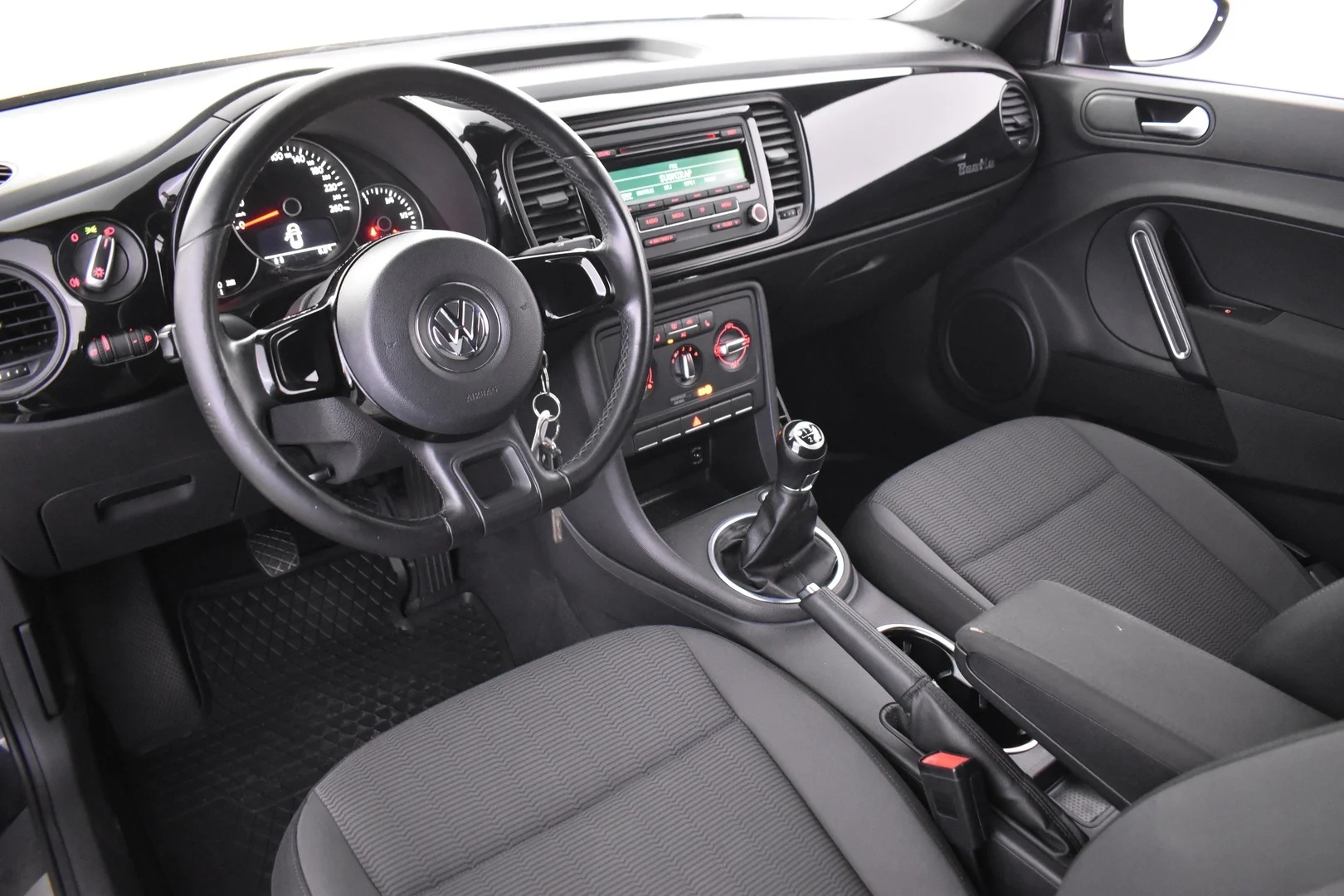 Car Image - 4SmkiVzGere2fHywLsvmDC