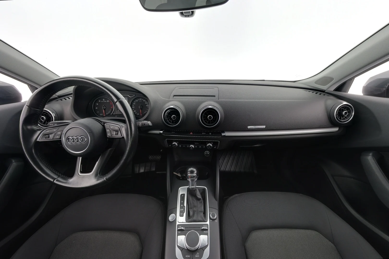 Car Image - 2rGMD2l5M6o9oUrx7TtkWC