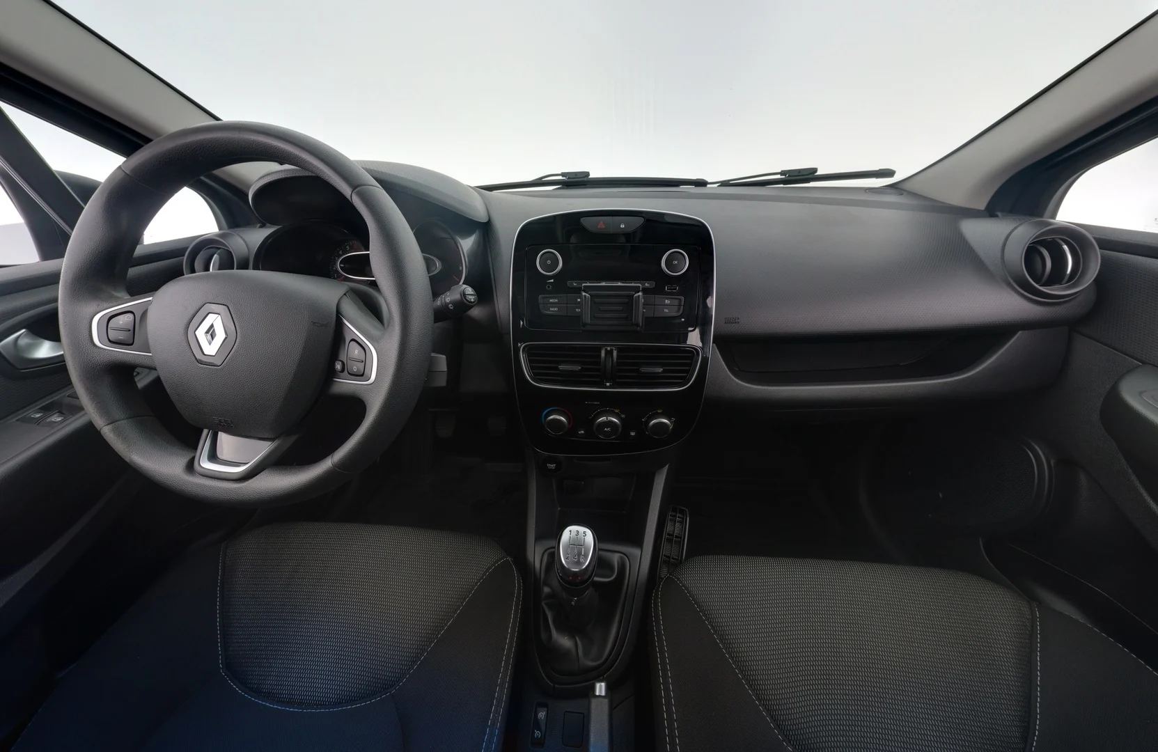 Car Image - 4lc3JHY4OjFWhQKASJWBCS