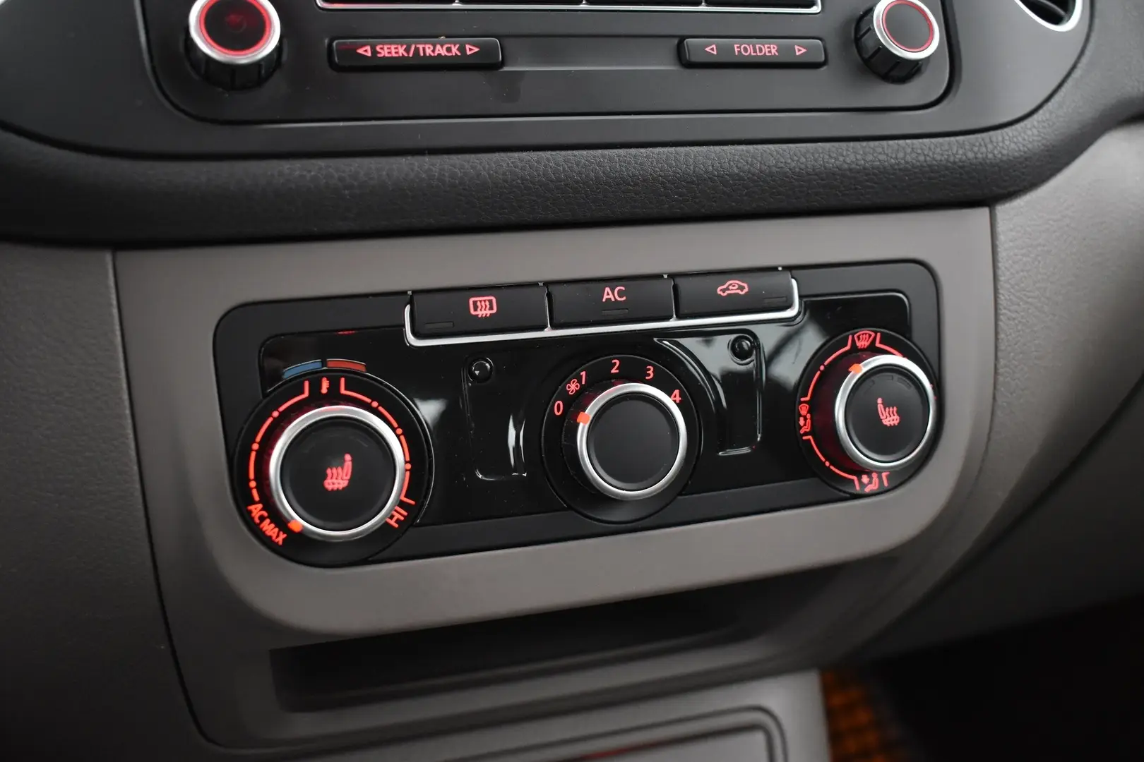 Car Image - 1lLICZA9rEl0kvtzTZv1hy