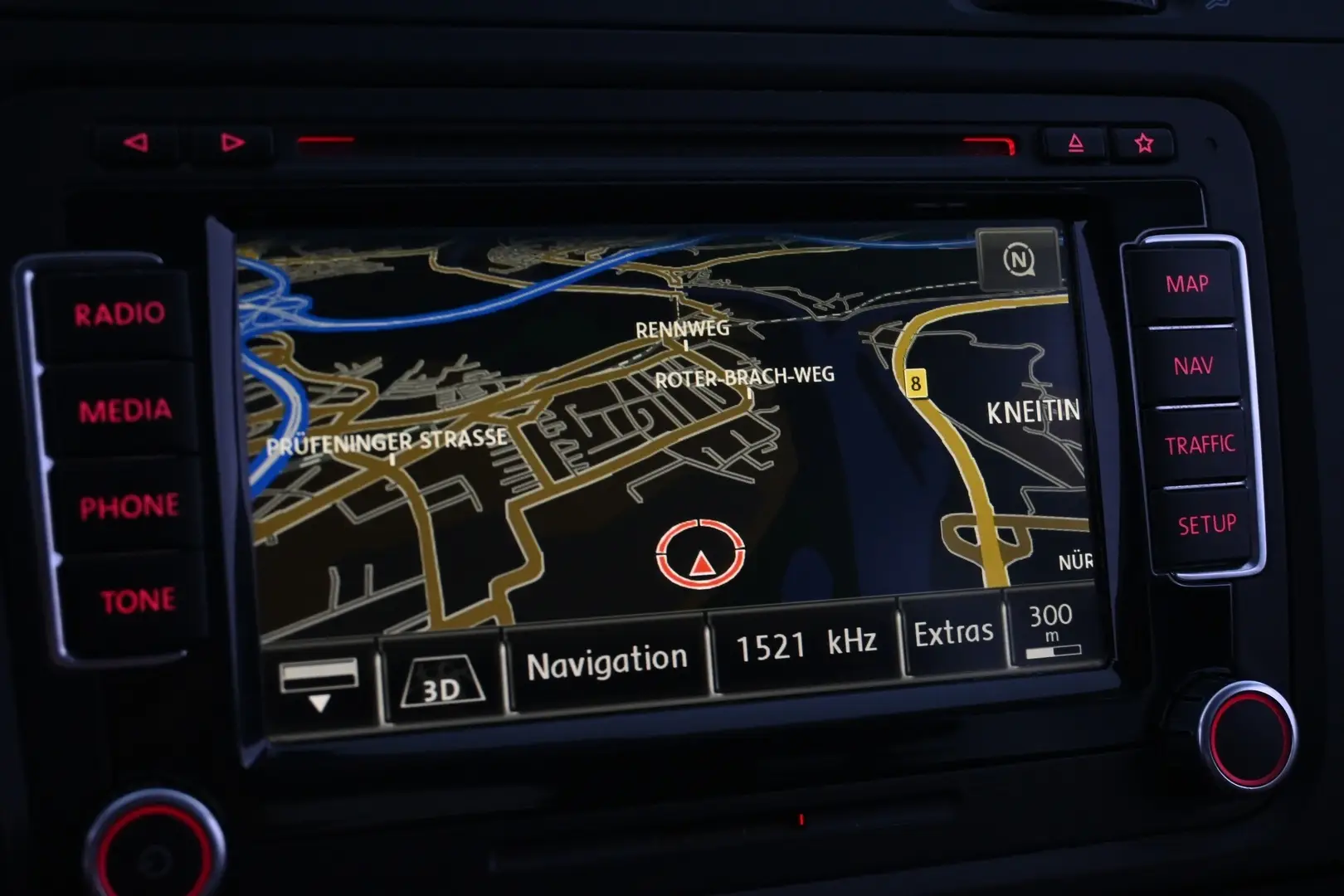 Car Image - 1RHrr6IdQq6AT0oHzhn2os