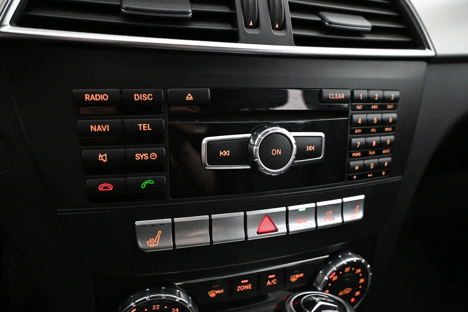 Car Image - 4wn4UNkQovGKzt0R9hqdDf